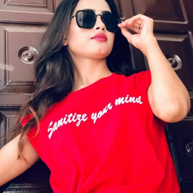 Basic tee