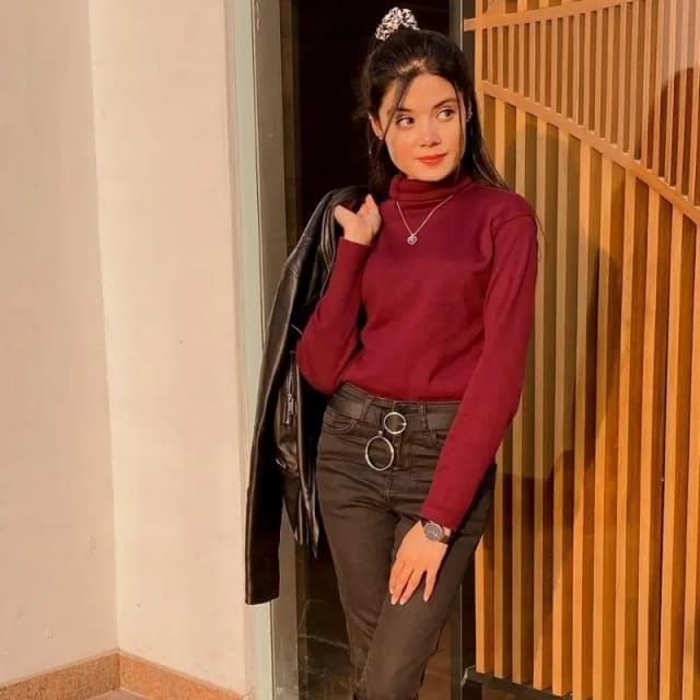 Maroon Turtle necks